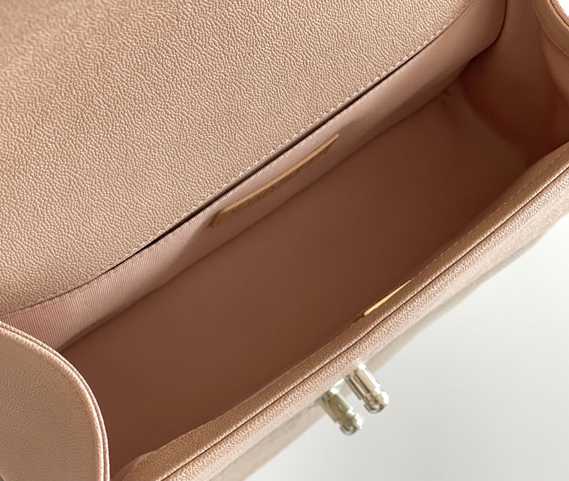 シャネル 新作バッグ H品 CHANEL チェーンウォレット ボーイシャネル25 Vステッチ モカベージュ 2520233 ボーイシャネル バッグ 定価 - 画像 (3)