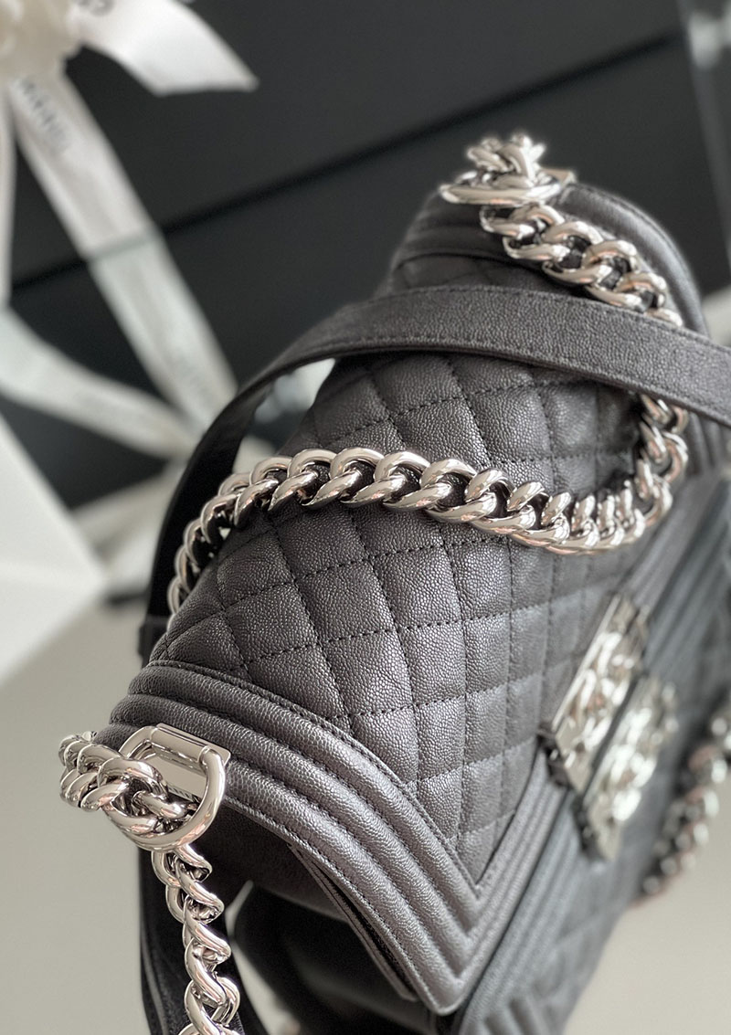 シャネル 新作バッグ H品 CHANEL シェブロン ボーイシャネル20 チェーンウォレット ブラック 2520236 ボーイシャネル チェーンウォレット - 画像 (8)