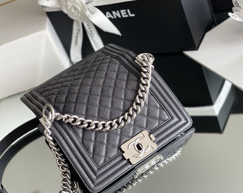 シャネル 新作バッグ H品 CHANEL シェブロン ボーイシャネル20 チェーンウォレット ブラック 2520236 ボーイシャネル チェーンウォレット - 画像 (7)