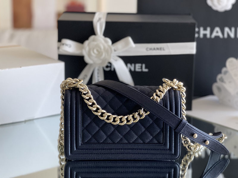シャネル 新作バッグ H品 CHANEL シェブロン ボーイシャネル20 チェーンウォレット ブルー 2520241 チェーンウォレット シャネル - 画像 (9)