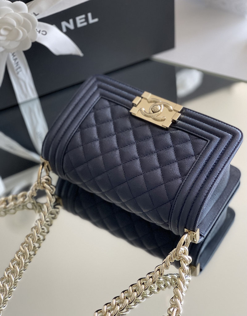 シャネル 新作バッグ H品 CHANEL シェブロン ボーイシャネル20 チェーンウォレット ブルー 2520241 チェーンウォレット シャネル - 画像 (7)