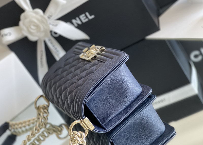 シャネル 新作バッグ H品 CHANEL シェブロン ボーイシャネル20 チェーンウォレット ブルー 2520241 チェーンウォレット シャネル - 画像 (6)