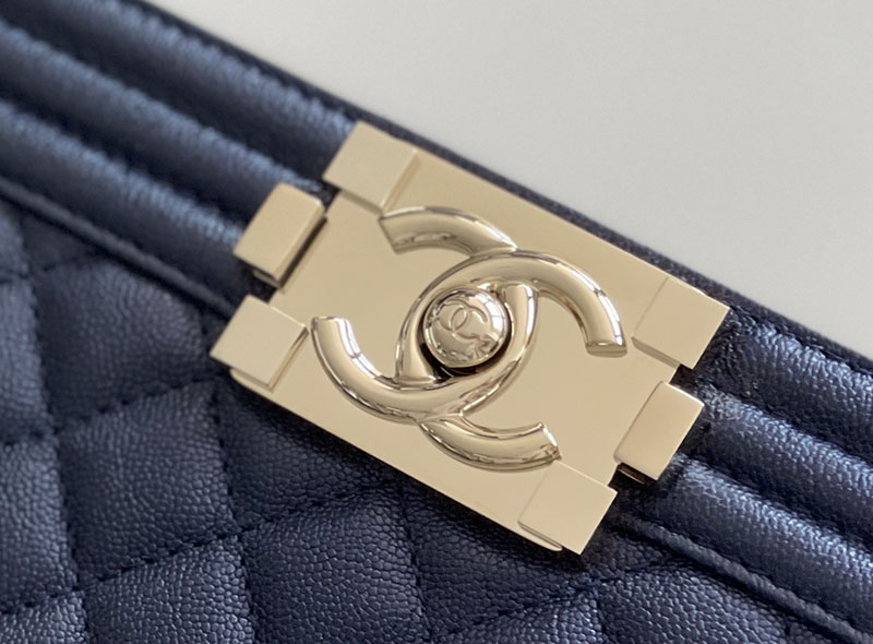 シャネル 新作バッグ H品 CHANEL シェブロン ボーイシャネル20 チェーンウォレット ブルー 2520241 チェーンウォレット シャネル - 画像 (2)