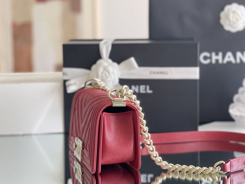 シャネル 新作バッグ H品 CHANEL シェブロン ボーイシャネル20 チェーンウォレット レッド 2520244 チェーンウォレット ハイブランド - 画像 (7)