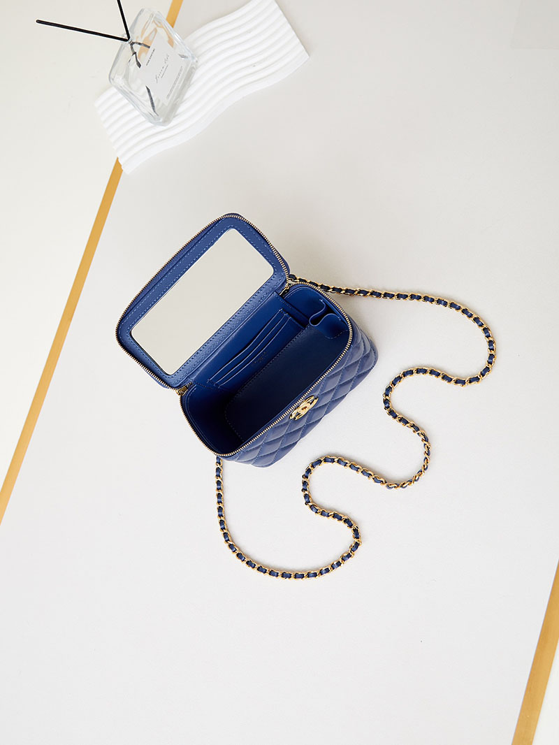 シャネル 新作バッグ 超N品 CHANEL バニティ チェーンショルダーバッグ マトラッセ ラムスキン ネイビー AP4168 B17675 NZG78 - 画像 (3)