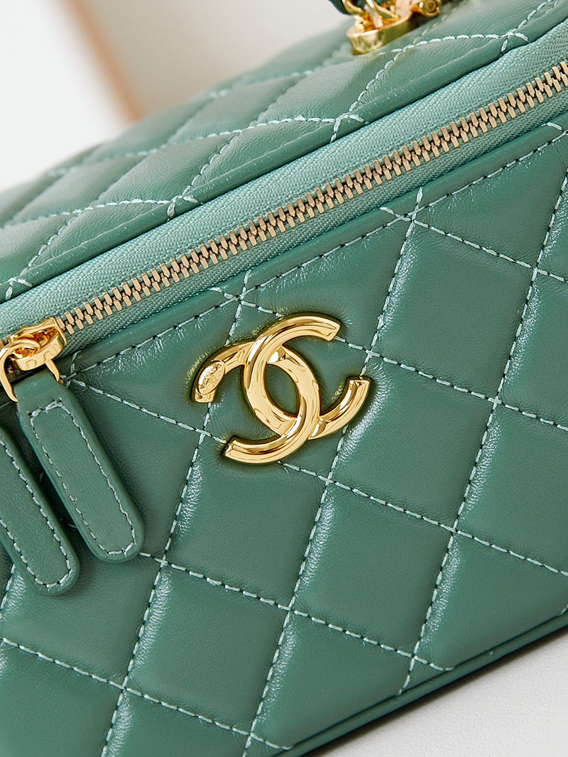 シャネル 新作バッグ 超N品 CHANEL バニティ チェーンショルダーバッグ マトラッセ ラムスキン カーキ AP4168 B17675 NZG82 - 画像 (9)
