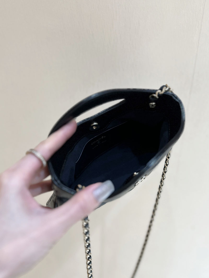 シャネル 新作バッグ H品 CHANEL 24S CHANEL31 ミニショッピングバッグ 横長 ブラック AS4133 2520290 CHANEL 31 bag - 画像 (5)