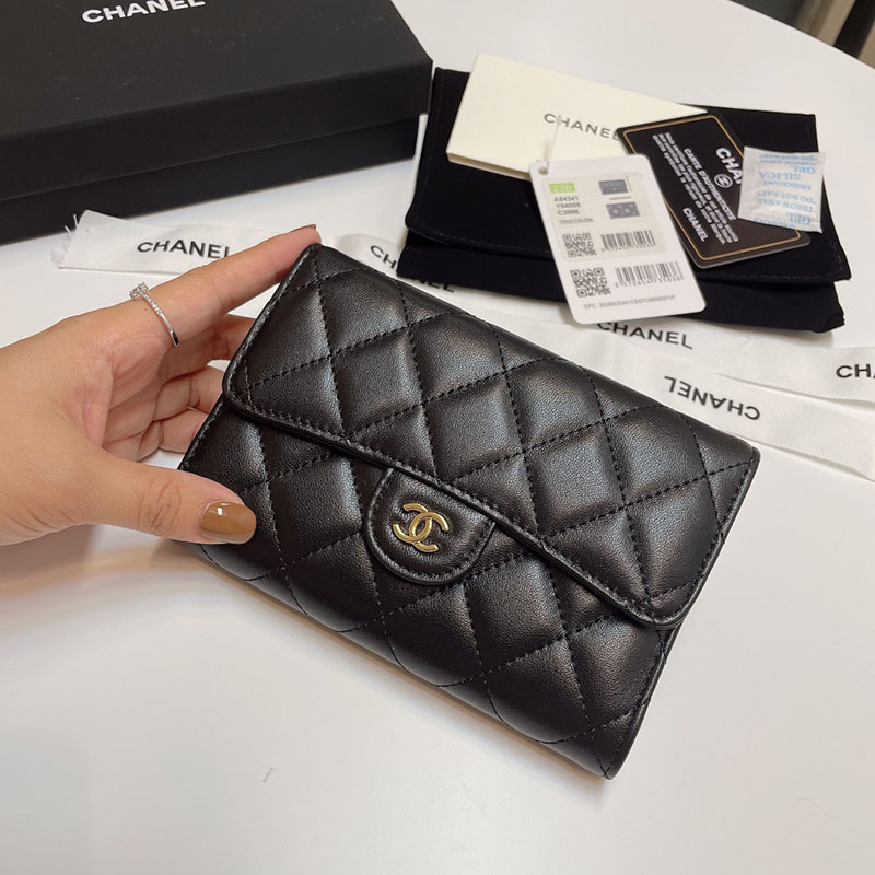 シャネルで人気の財布 CHANEL レディース MATELASSE マトラッセ ミディアム ココマーク メタルロゴ AP0232 Y01864 C3906 - 画像 (9)