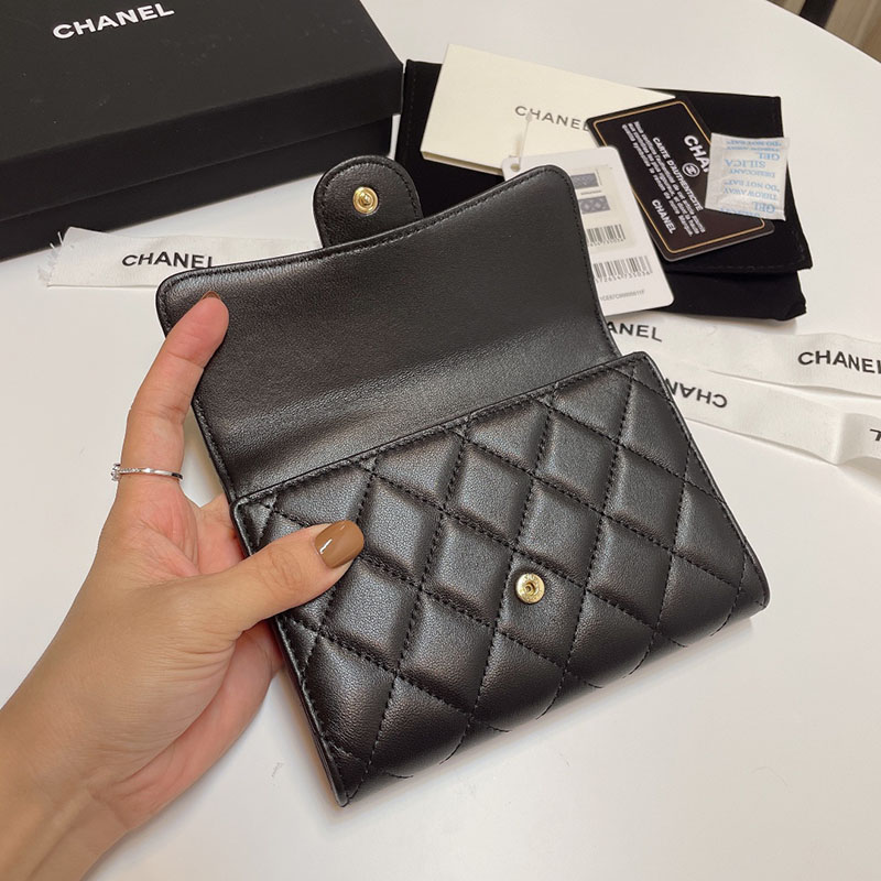シャネルで人気の財布 CHANEL レディース MATELASSE マトラッセ ミディアム ココマーク メタルロゴ AP0232 Y01864 C3906 - 画像 (5)
