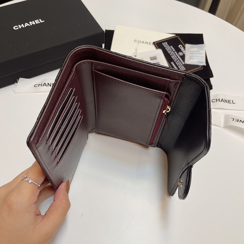 シャネルで人気の財布 CHANEL レディース MATELASSE マトラッセ ミディアム ココマーク メタルロゴ AP0232 Y01864 C3906 - 画像 (3)
