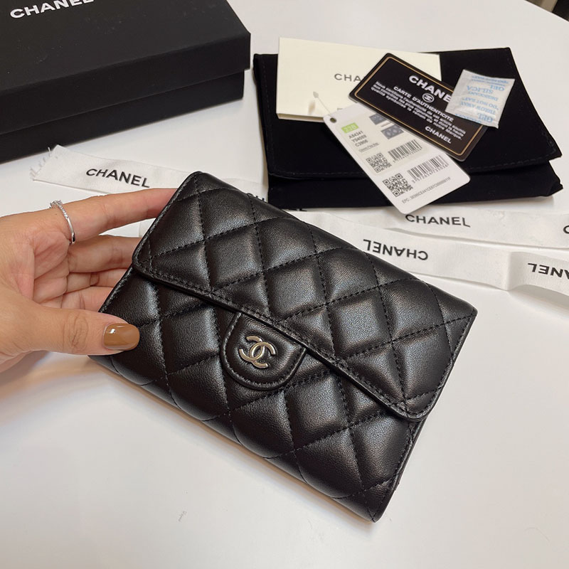 シャネルで人気の財布 CHANEL レディース MATELASSE マトラッセ ミディアム ココマーク メタルロゴ AP0232 Y01480 C3906 - 画像 (9)