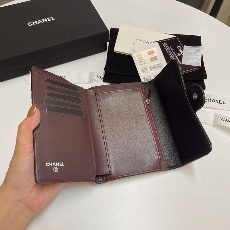 シャネルで人気の財布 CHANEL レディース MATELASSE マトラッセ ミディアム ココマーク メタルロゴ AP0232 Y01480 C3906 - 画像 (4)