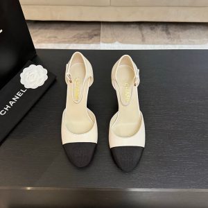シャネル風パンプス