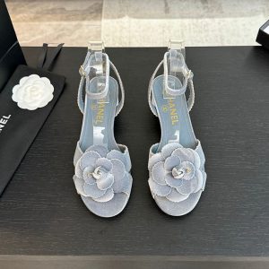 シャネル サンダル 値段