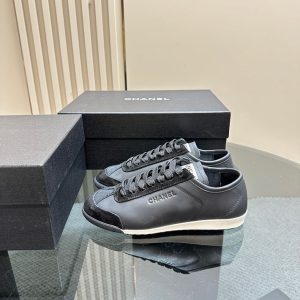 シャネル スニーカー レディース