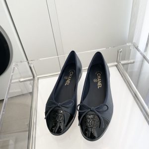 シャネル バレリーナ 値段