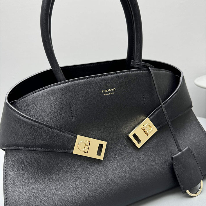 FERRAGAMO 新作バッグ フェラガモ バッグ アウトレット Hug ハンドバッグ(S) 215608 766758 Ferragamo バッグ アウトレット - 画像 (6)