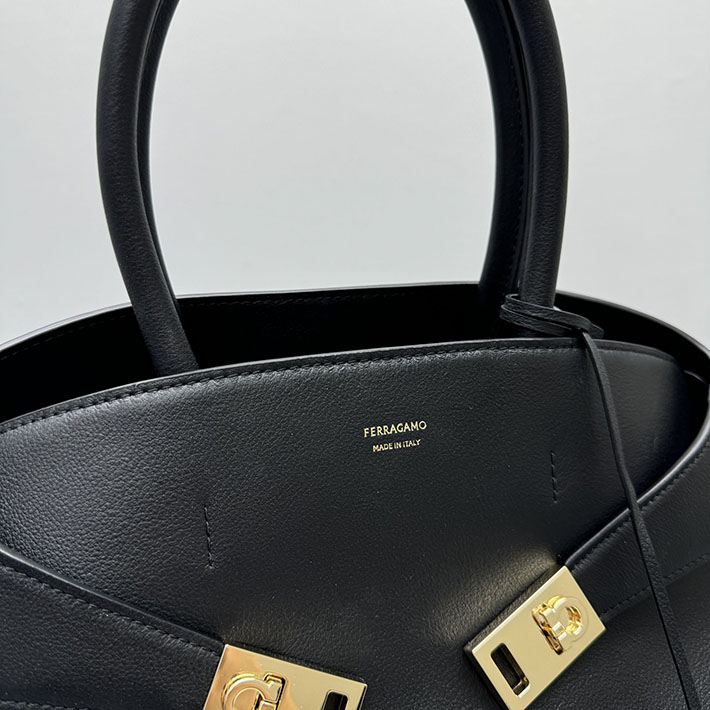 FERRAGAMO 新作バッグ フェラガモ バッグ アウトレット Hug ハンドバッグ(S) 215608 766758 Ferragamo バッグ アウトレット - 画像 (5)