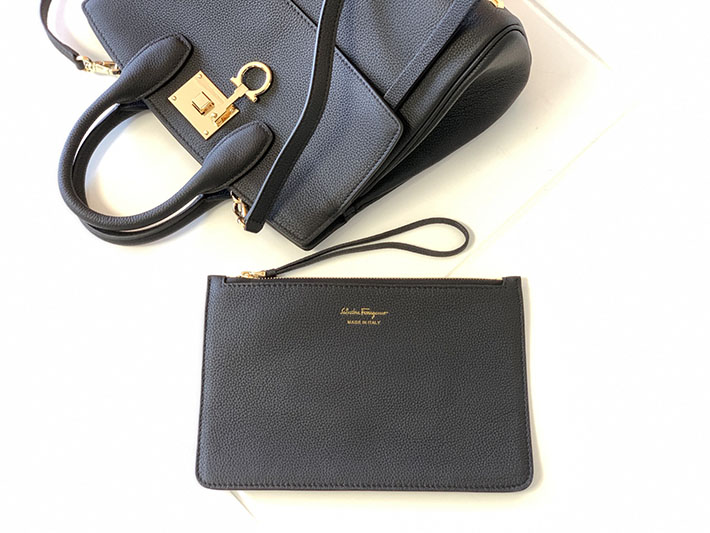 FERRAGAMO 新作バッグ フェラガモ バッグ アウトレット Ferragamo Studio bag (M) ステューディオバッグ スモール 21H159 718293 - 画像 (3)