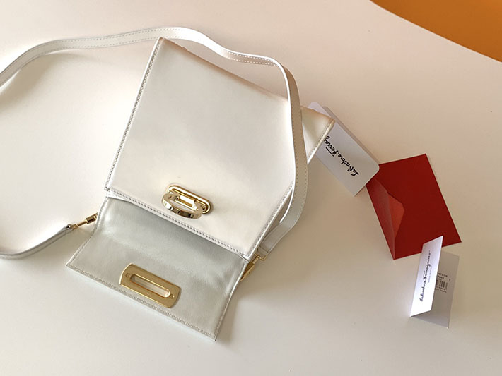 FERRAGAMO 新作バッグ フェラガモ バッグ アウトレット アイコニック トップハンドル (S) ホワイト 212193 749023 - 画像 (8)