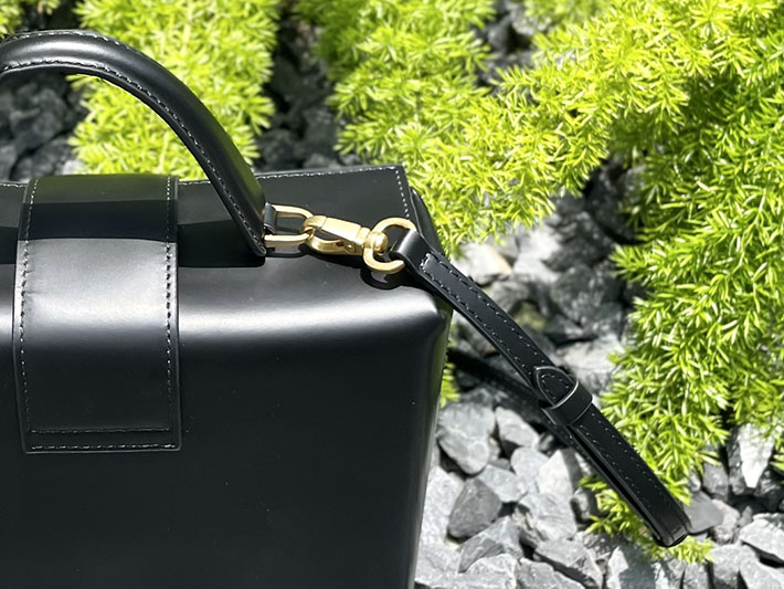 FERRAGAMO 新作バッグ フェラガモ バッグ アウトレット ハンドバッグ 2WAY TRIFOLIO BOX BAG ブラック 2520532 ferragamo ヴァラリボン バッグ - 画像 (5)