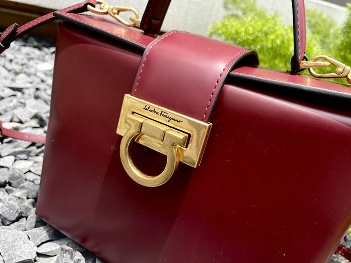 FERRAGAMO 新作バッグ フェラガモ バッグ アウトレット ハンドバッグ 2WAY TRIFOLIO BOX BAG レッド 2520533 ferragamo ヴァラリボン バッグ 廃盤 - 画像 (9)