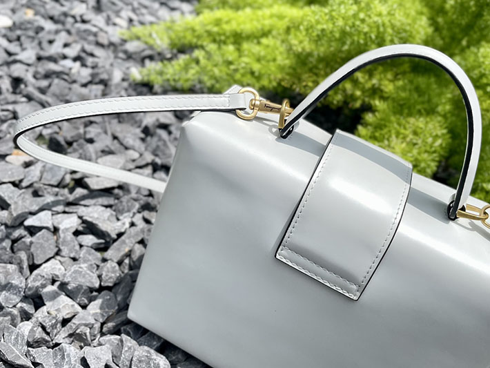 FERRAGAMO 新作バッグ フェラガモ バッグ アウトレット ハンドバッグ 2WAY TRIFOLIO BOX BAG スカイブルー 2520535 ferragamo ヴァラリボン トートバッグ - 画像 (6)