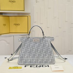 フェンディ ピーカブー 流行り廃り
