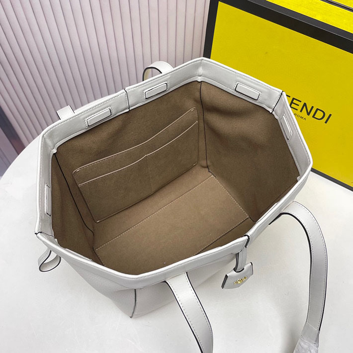 最高級フェンディスーパーコピー フェンディバッグコピー Fendi Origami ミディアム ホワイトレザー 変形バッグ 8BH414APZAF0K7E - 画像 (2)