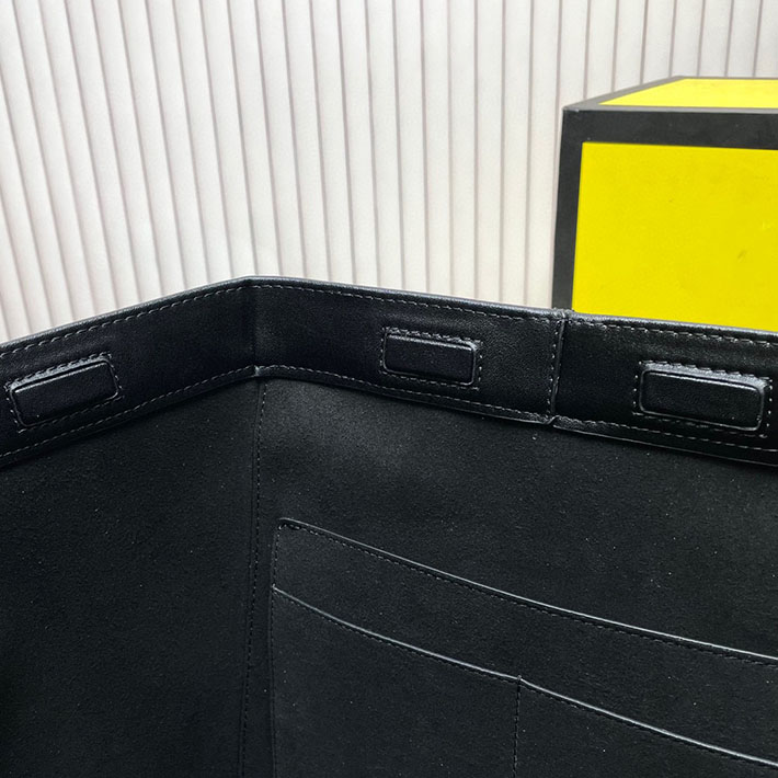 最高級フェンディスーパーコピー フェンディバッグコピー Fendi Origami ミディアム ブラックレザー 変形バッグ 8BH414APZAF0KUR - 画像 (3)