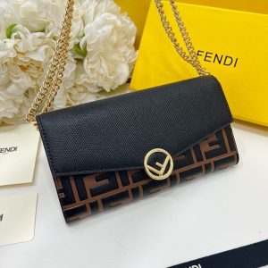 チェーンショルダーバッグ 人気