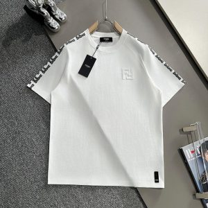フェンディ モンスター 服