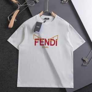 fendi メンズ tシャツ