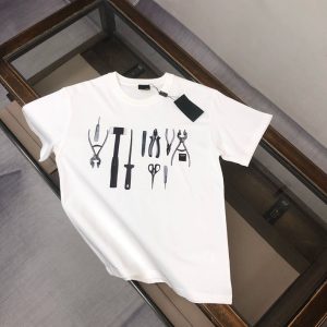 フェンディ tシャツ