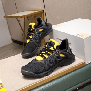 アウトレット スニーカー 掘り出し物