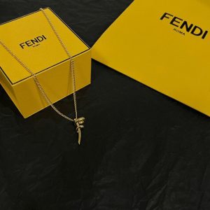 フェンディ ネックレス レディース