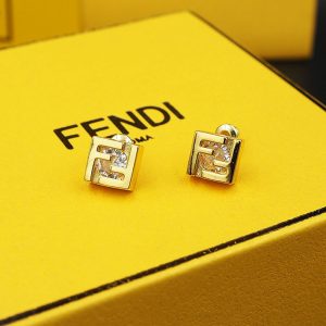 ピアス 安い 店