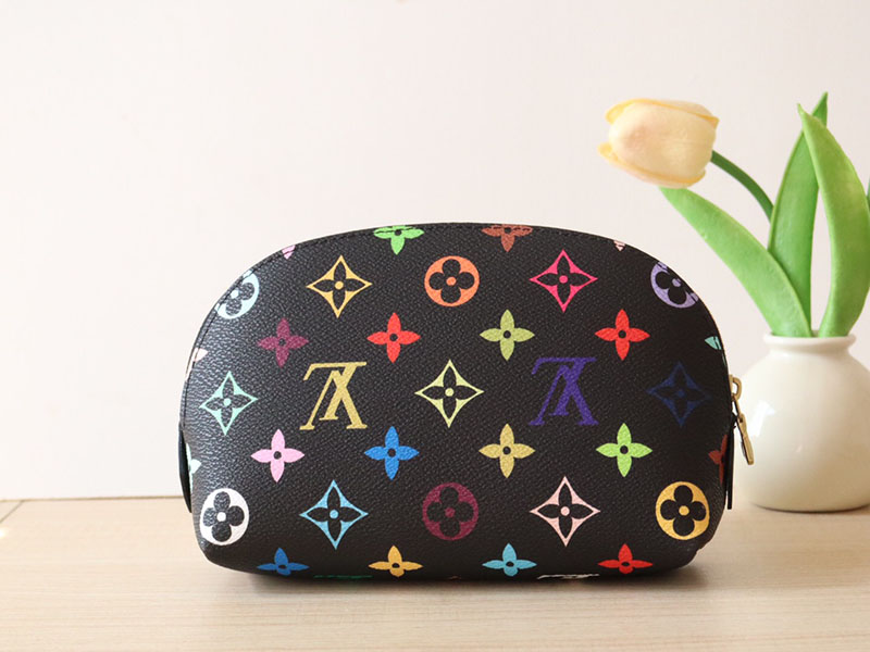 最高級ルイヴィトンスーパーコピー ルイヴィトンバッグコピー LV × TM ポシェット・コスメティック PM 2520704 化粧ポーチ 持ち歩き用 おすすめ - 画像 (7)