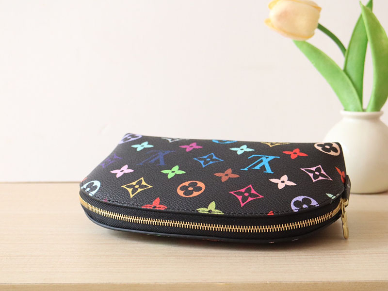 最高級ルイヴィトンスーパーコピー ルイヴィトンバッグコピー LV × TM ポシェット・コスメティック PM 2520704 化粧ポーチ 持ち歩き用 おすすめ - 画像 (6)