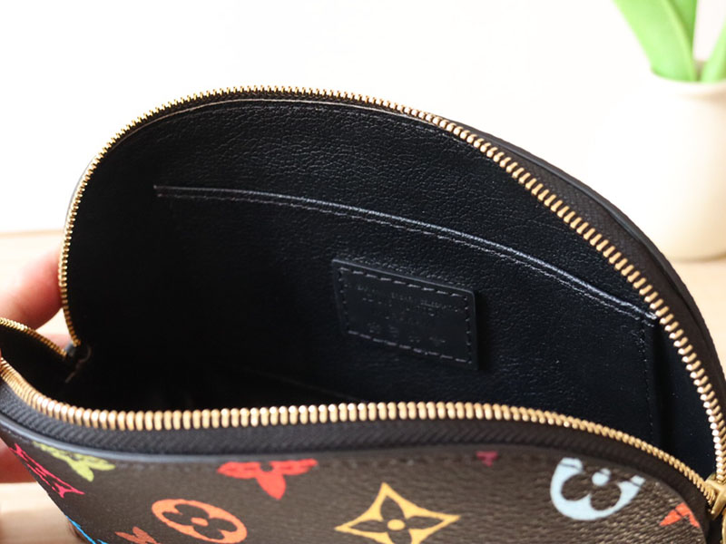 最高級ルイヴィトンスーパーコピー ルイヴィトンバッグコピー LV × TM ポシェット・コスメティック PM 2520704 化粧ポーチ 持ち歩き用 おすすめ - 画像 (3)