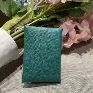 エルメス カルヴィ 使い勝手