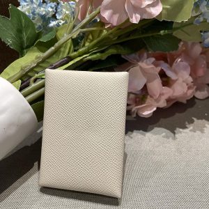 エルメス カルヴィ 使いにくい