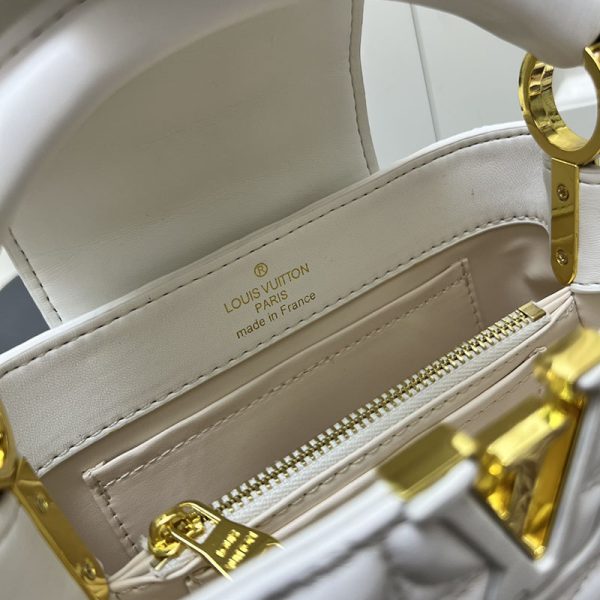 ルイヴィトン カプシーヌ EW MINI 2WAY ショルダーバッグ ハンドバッグ ホワイト lv301005 N品 ルイヴィトン カプシーヌミニ - 画像 (2)