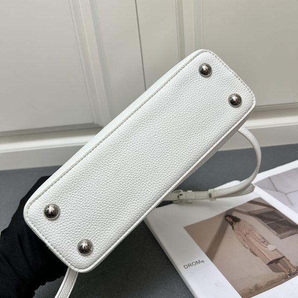ルイヴィトン カプシーヌ BB ホワイト M85920 トリヨンレザー lv301011 N品 ルイヴィトン カプシーヌbb - 画像 (4)