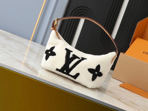 ルイヴィトン ポシェット･ヒルズ LV Hills Pochette ホワイト/ブラック M11920 牛革 lv301015 N品 ルイヴィトン バッグ 人気 - 画像 (8)
