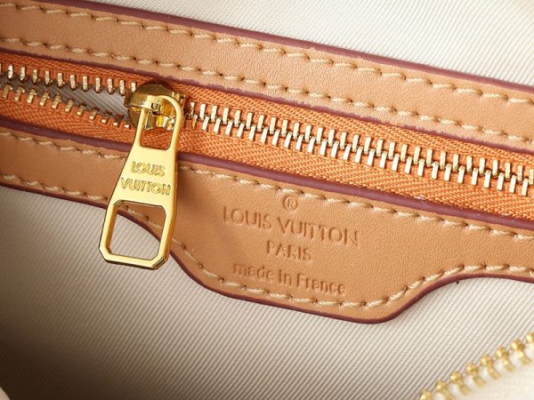 ルイヴィトン LV Ski スピーディ･バンドリエール 25 ホワイト/ブラック M23468 牛革 lv301016 N品 スピーディ バンドリエール 25 新作 - 画像 (3)
