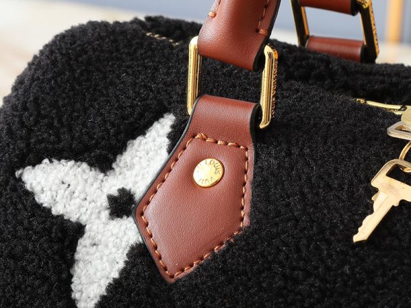 ルイヴィトン LV Ski スピーディ･バンドリエール 25 ホワイト/ブラック M23468 牛革 lv301017 N品 スピーディバンドリエール25 口コミ - 画像 (6)
