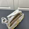ルイヴィトン カプシーヌ MM 2way ショルダー ハンドバッグ 斜め掛け トリヨンレザー ホワイト ゴールド金具 lv301025 カプシーヌ ヴィトン 値段 - 画像 (3)