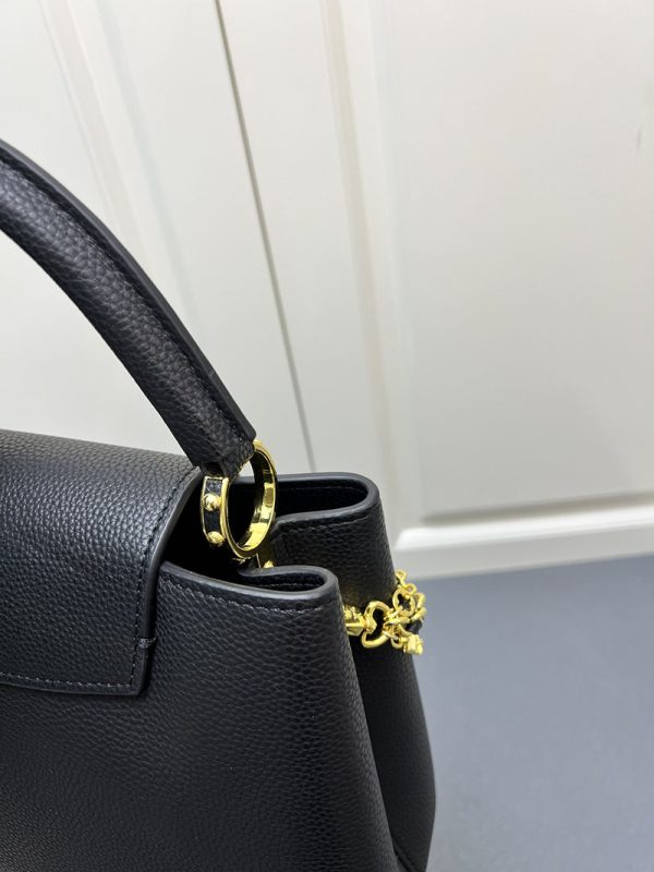ルイヴィトン カプシーヌ MM 2way ショルダー ハンドバッグ 斜め掛け トリヨンレザー ブラック ゴールド金具 lv301027 ヴィトン カプシーヌ 新作 - 画像 (5)