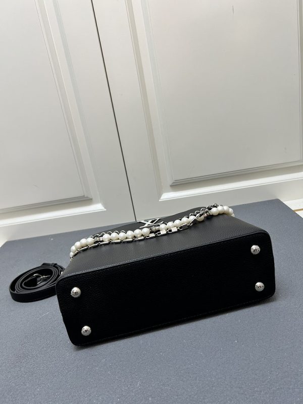 ルイヴィトン カプシーヌ MM 2way ショルダー ハンドバッグ 斜め掛け トリヨンレザー ブラック シルバー金具 lv301028 ルイヴィトン ハンドバッグ - 画像 (4)